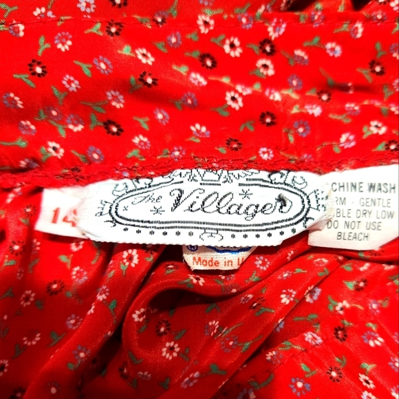 Vintage ILGWU The Villager Silk Union Made Ditsy Floral Red Size 14 Flowy Spring - Picture 5 of 7